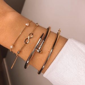 Nail bracelet 18k gold plated